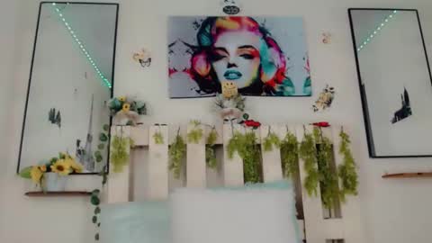 sarasens19 online show from December 18, 4:39 pm