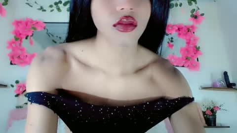 sarasens19 online show from December 31, 4:49 am