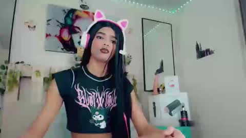 sarasens19 online show from January 8, 9:12 pm