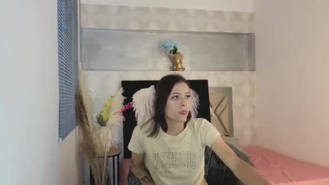 sarah online show from February 7, 10:49 pm