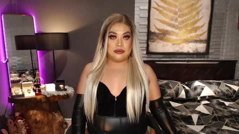 SashaCullens online show from December 19, 4:34 am