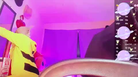 saylor_muu online show from November 27, 12:30 pm