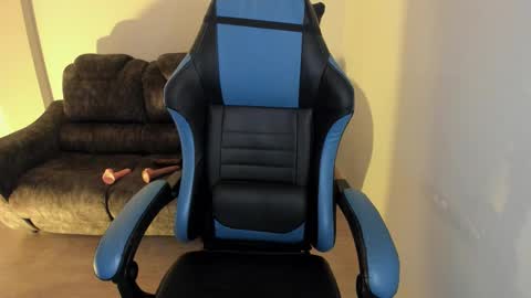 scarbadgirl_ online show from September 9, 3:49 am