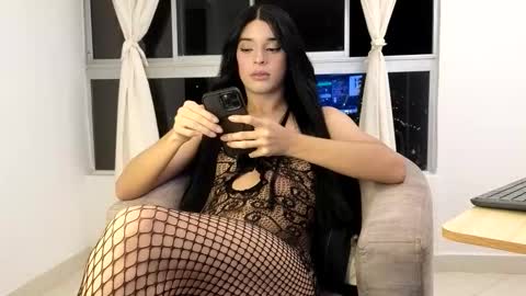 Snapshot of scarlett_is_here chatting on October 2, 8:59 am scarlett_is_here online show from October 2, 8:59 am