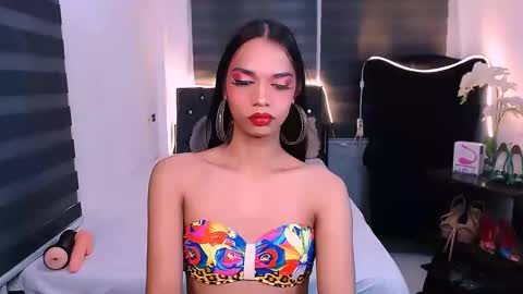 scarlette online show from February 5, 9:36 am