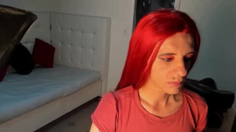 Scarlet White online show from January 26, 1:25 pm