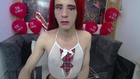 Scarlet White online show from February 22, 1:14 pm