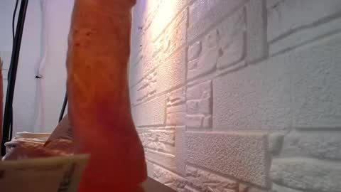 Scarlet White online show from March 5, 1:02 pm