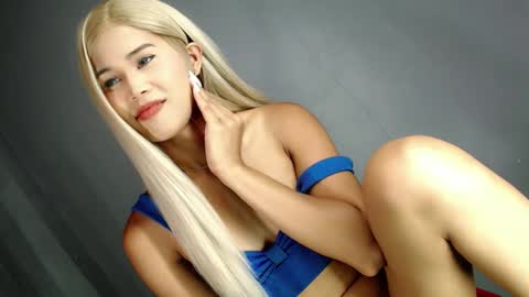 YU RI online show from February 28, 5:25 am