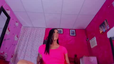 Tifanny Benitez  online show from April 24, 3:59 pm