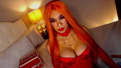 Ella online show from January 10, 7:00 pm