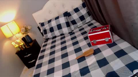 Ella online show from January 16, 11:26 am