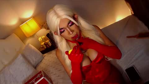 Ella online show from February 21, 10:07 am