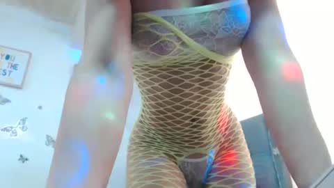 Venus Independent Model online show from February 10, 5:19 pm