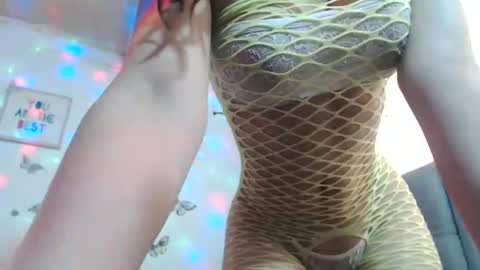 Venus Independent Model online show from September 22, 5:18 pm