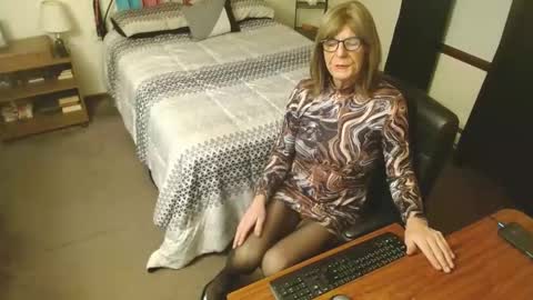 sexysindey79 online show from November 22, 2:46 am