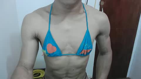 sexystrongcum online show from December 5, 8:16 am