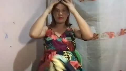 shantallee online show from March 8, 12:09 pm