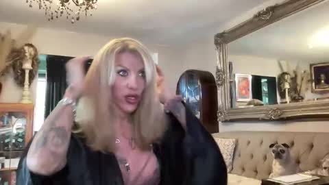 shytrans_uk online show from February 25, 11:59 am