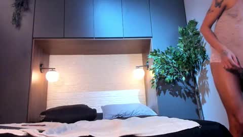 SImon Duran online show from March 21, 8:19 am