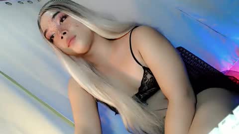 sinful_sirenity69 online show from April 4, 3:15 am