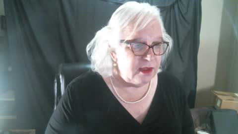 Sissy Diane online show from January 9, 12:35 am