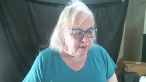 Sissy Diane online show from January 12, 1:48 pm