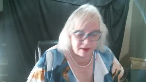 Sissy Diane online show from January 25, 12:38 am