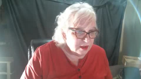 Sissy Diane online show from February 4, 12:40 am