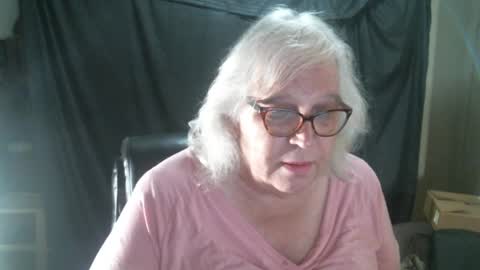 Sissy Diane online show from February 12, 12:37 am