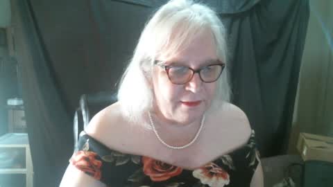 Sissy Diane online show from February 23, 1:53 pm