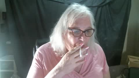 Sissy Diane online show from March 3, 12:23 am