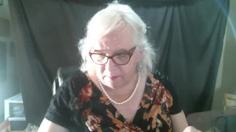 Sissy Diane online show from March 9, 11:35 pm