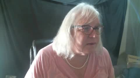 Sissy Diane online show from March 11, 11:37 pm