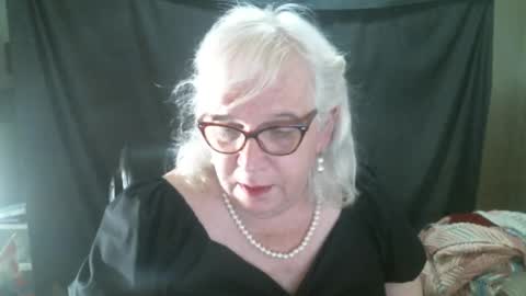 Sissy Diane online show from September 11, 11:35 pm