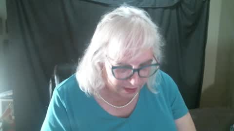 Sissy Diane online show from September 18, 11:32 pm