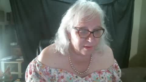 Sissy Diane online show from September 27, 11:36 pm