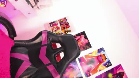 sofia_doll_new online show from October 11, 10:50 am