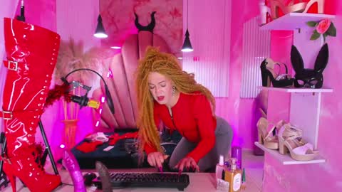 Sofia online show from December 10, 1:44 pm