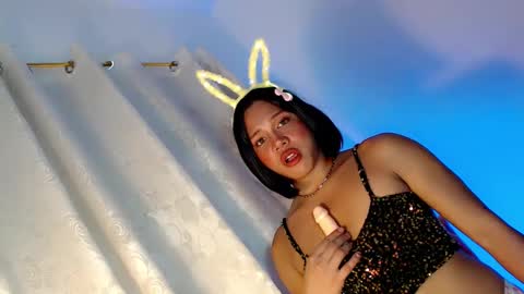 SAMANTHA BABY online show from February 1, 9:21 am