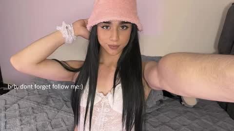 Sophie online show from December 4, 8:19 am