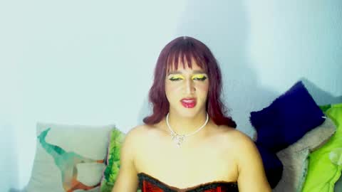 sophiehillsxo online show from January 29, 2:40 am