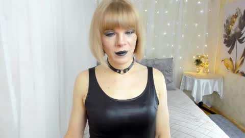 Alice online show from December 14, 12:44 pm