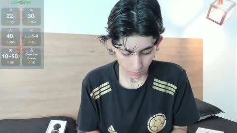 stivenbenet1 online show from January 12, 12:55 pm