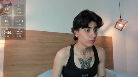 stivenbenet1 online show from January 19, 12:39 pm