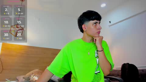 stivenbenet1 online show from February 8, 12:28 pm