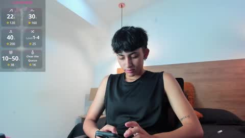 stivenbenet1 online show from March 4, 12:44 pm