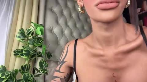 Jess online show from September 12, 2:46 pm