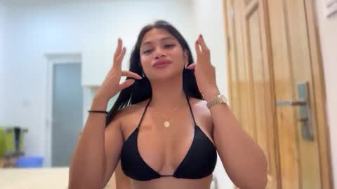 SCARLLET online show from February 3, 8:30 am