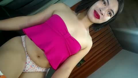 sweet_trexie online show from April 16, 11:07 pm